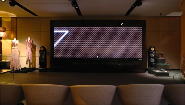 prysm-video-wall-bmw