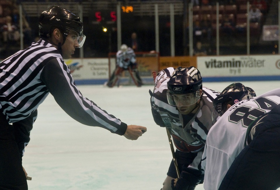 ice-hockey-pisabay